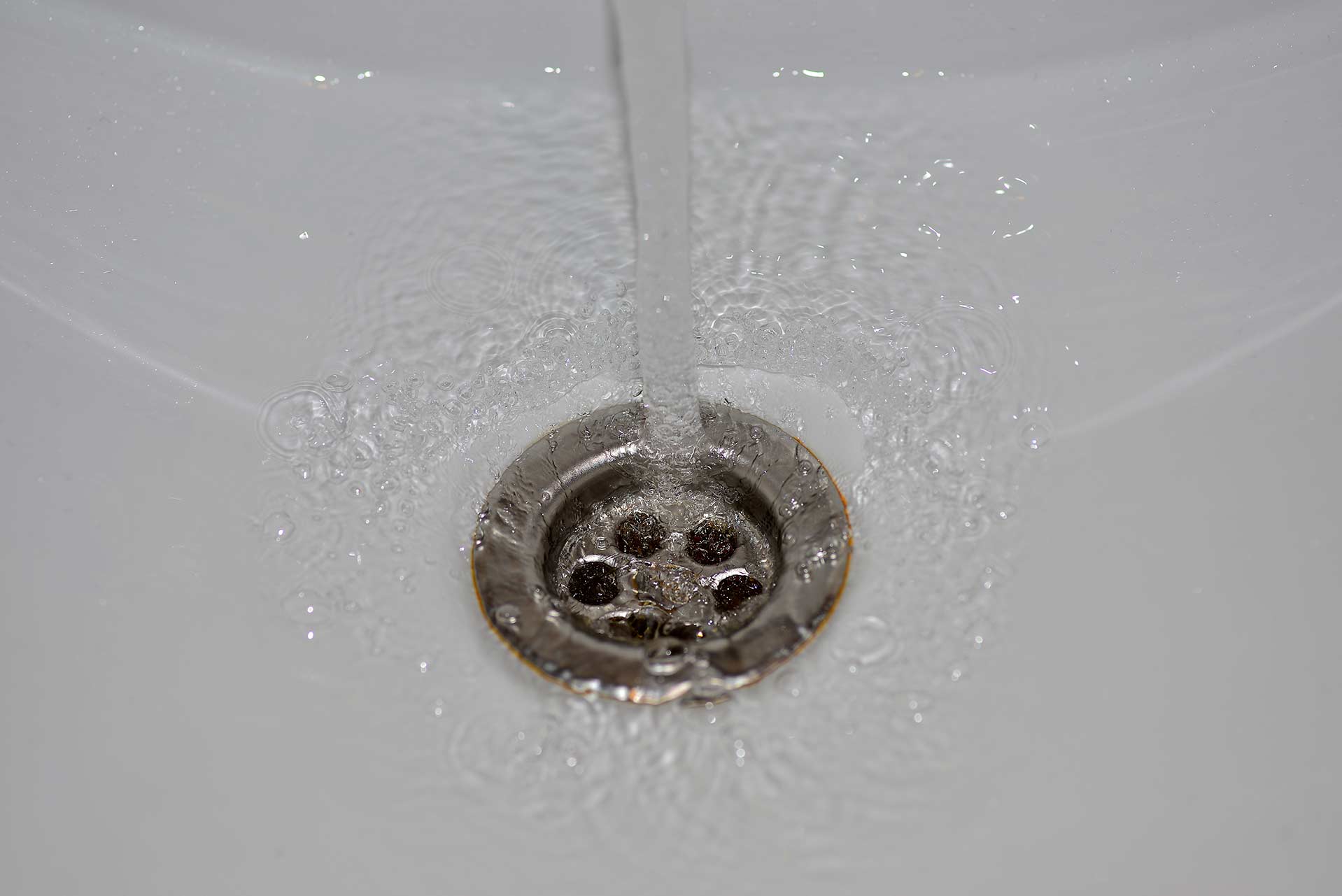 A2B Drains provides services to unblock blocked sinks and drains for properties in Halesowen.